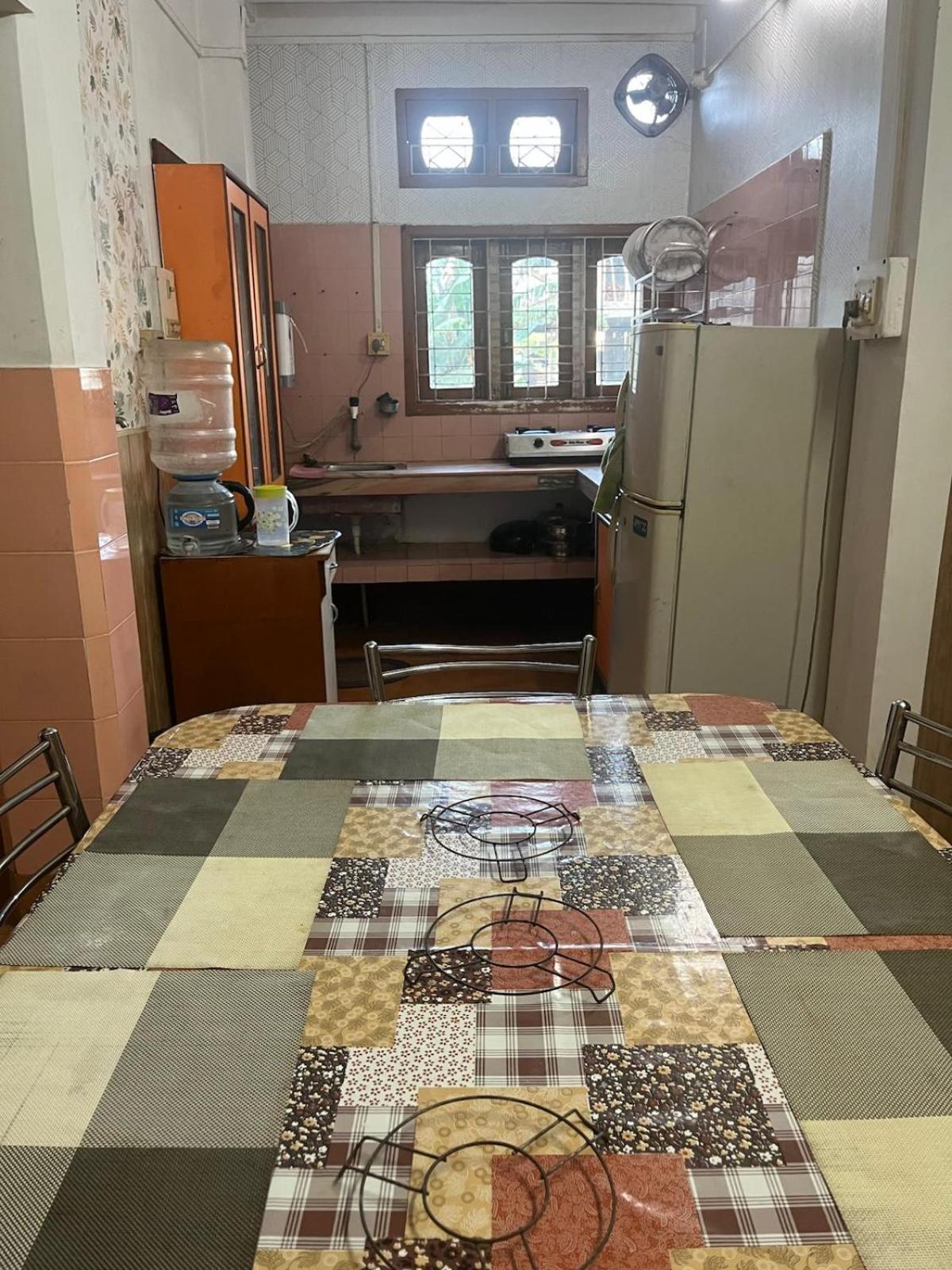 Amazing Homestay Guwahati Luaran gambar