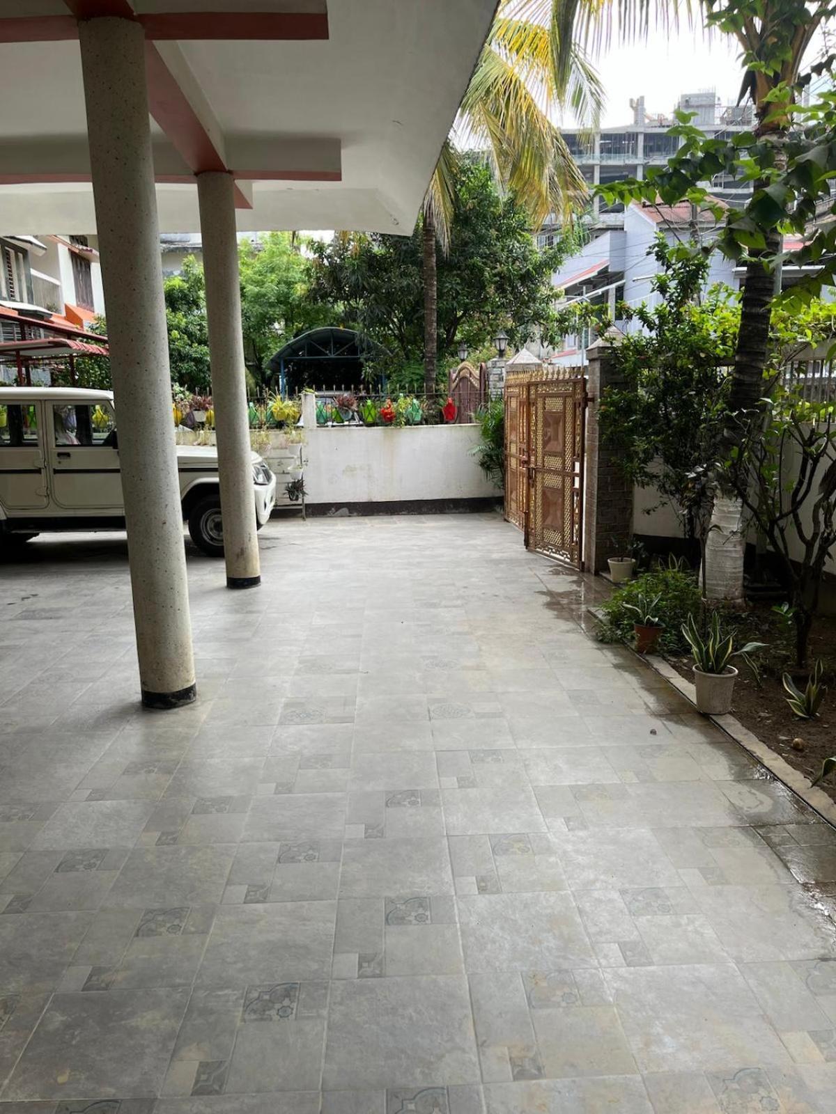 Amazing Homestay Guwahati Luaran gambar