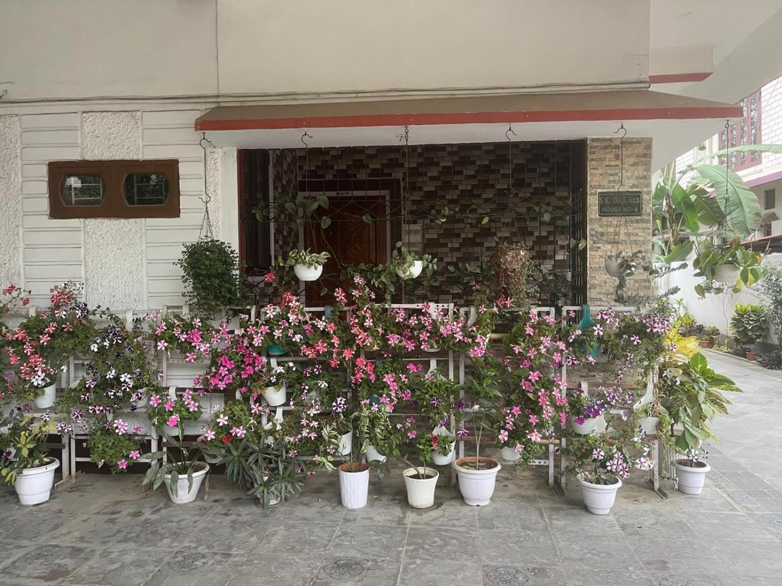 Amazing Homestay Guwahati Luaran gambar