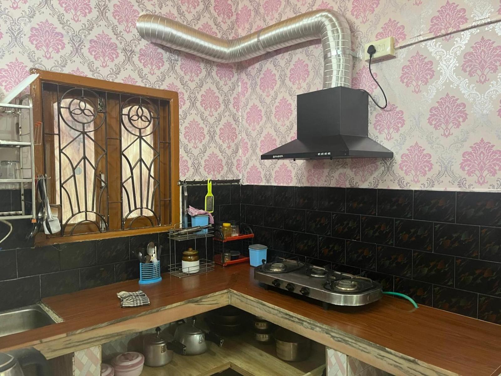 Amazing Homestay Guwahati Luaran gambar